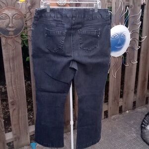 Woman's jeans faded black. Good stretch size 16.contrast Plus